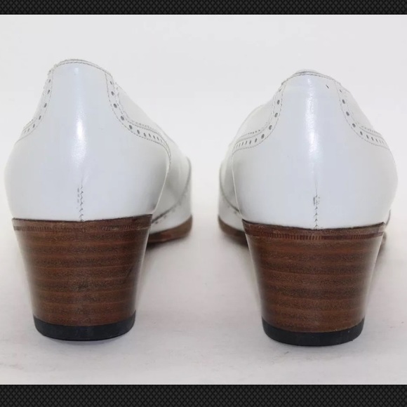 SALVATORE FERRAGAMO Leather Wingtip Loafers Italy! - Picture 7 of 8